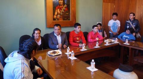 Brinda apoyo Ángelo Gutiérrez Hernández a niños con autismo imagen 1
