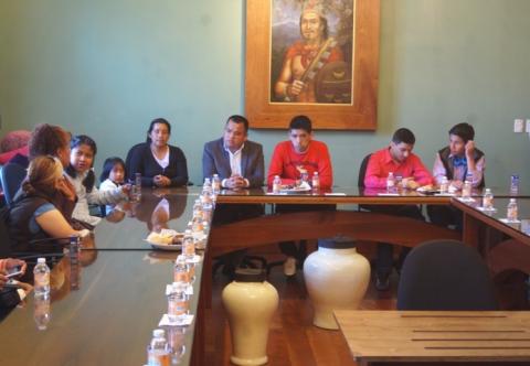 Brinda apoyo Ángelo Gutiérrez Hernández a niños con autismo imagen 2