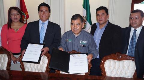Ayuntamiento de Chiautempan firma convenio con el ITAES para beneficiar a población vulnerable imagen 1