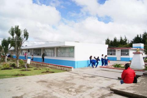 Concientizan a padres de familia en prevención de violencia y delincuencia juvenil en Nanacamilpa imagen 4