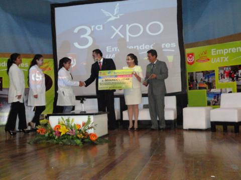 Participa la Fecanaco en la 3ra Expo Emprendedores UATx 2015 imagen 1