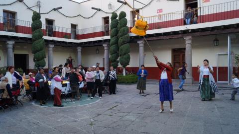 DIF Chiautempan vive las fiestas decembrinas con adultos mayores imagen 2