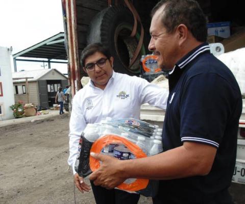 Entrega Alcalde de Totolac 6 toneladas de ayuda al Municipio de Tepalcingo, Morelos imagen 3