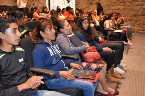 Ayuntamiento de Zacatelco otorga becas de PRONADEC imagen 1