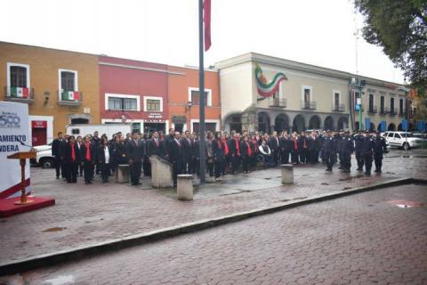 TOA encabezo Izamiento de Bandera en la capital del estado imagen 3