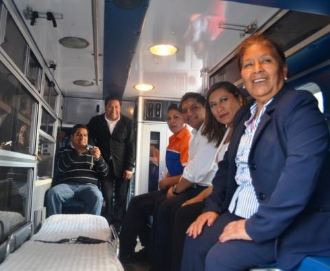 Entrega Polvo Rea segunda ambulancia equipada al SUAPH de Tlaltelulco imagen 4