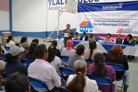 Entrega Miguel Ángel Polvo 500 MP en vales de materiales para construcción en Tlaltelulco imagen 3