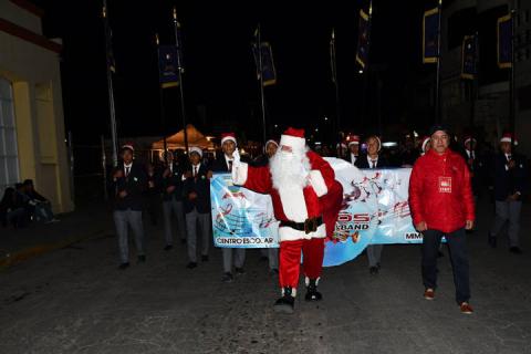 Llega la navidad al pueblo mágico de Tlaxco con emotivo desfile imagen 4