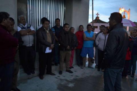 Rubén Pluma Morales le toma protesta a Delegado de Col. La Venta imagen 1