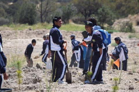 Acepta Gardenia Hernández ser la primer "Guardiana del Bosque" en Tlaxco imagen 2