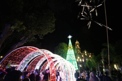 Llega la navidad al pueblo mágico de Tlaxco con emotivo desfile imagen 20
