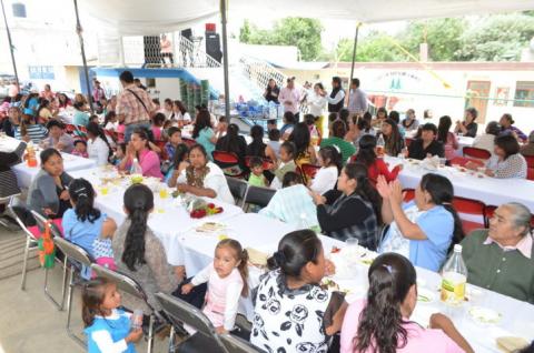 A lo largo y ancho del Municipio de Calpulalpan festejan “Día de las Madres” imagen 17