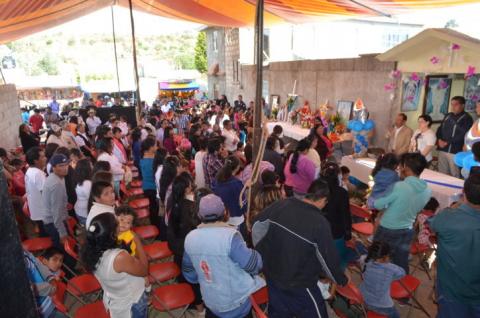 “La Santa Cruz”; Festividad Tradicional que Conmemoran en diversas Comunidades de Calpulalpan imagen 9