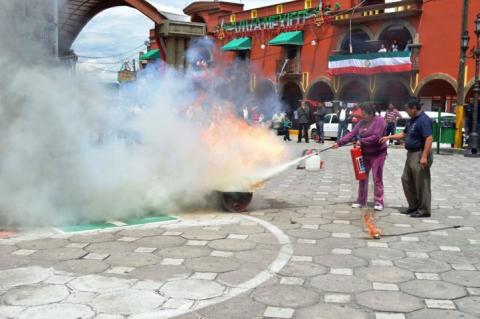 Capacita PC de Contla a la ciudadanía en el manejo de extintores imagen 3