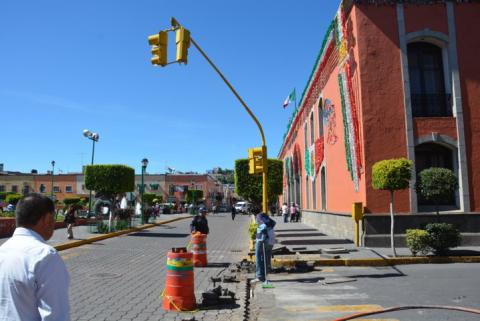 Rehabilita semáforos Ayuntamiento capitalino imagen 2