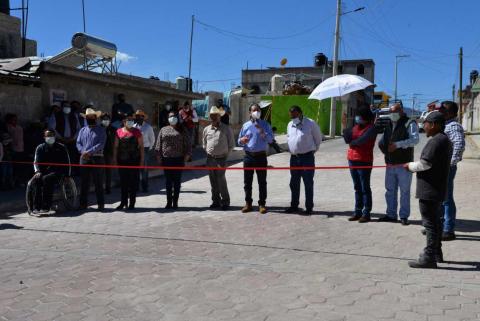 Ejerce Nanacamilpa gobierno de resultados; entregan adoquinamiento en Miguel Lira y Ortega imagen 2