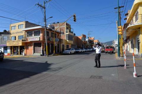 En Nanacamilpa entregan mil caretas protectoras a policías y conductores del transporte público imagen 3