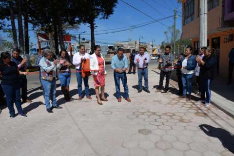 Alcalde impulsa el desarrollo en 2 comunidades con obras de impacto imagen 3