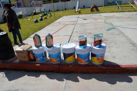 Alcalde mejora la imagen del preescolar Manuel Ávila Camacho con pintura imagen 1
