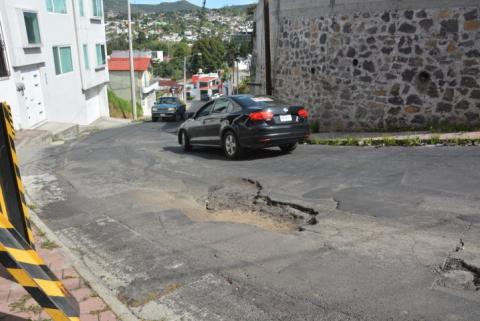 Iniciará ayuntamiento capitalino bacheo emergente de calles muy dañadas
