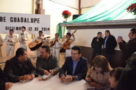 Tienen celebración guadalupana alcalde y trabajadores del “7 de Mayo” imagen 2