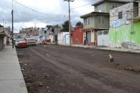Vecinos agradecen adoquinamiento de calle a alcaldesa imagen 10