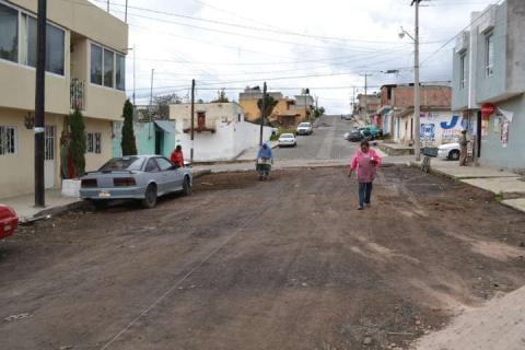 Vecinos agradecen adoquinamiento de calle a alcaldesa imagen 9