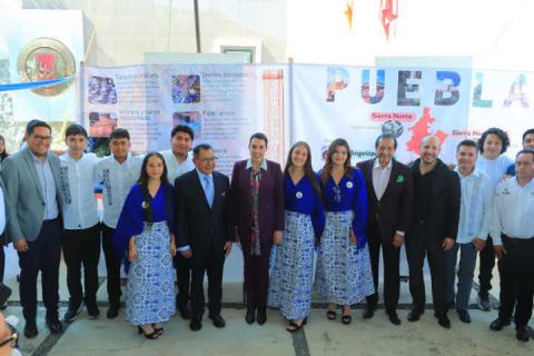 Rector de la UATx y Secretaria de Turismo Federal inauguraron “Cuarta expo de turismo gastronómico nacional, región centro” imagen 1