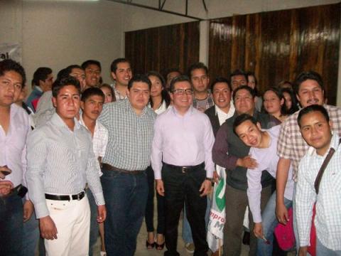 Aspirante a dirigir el PRI minimizó derrota del tricolor en Acuamanala