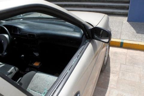 Detienen a tres choferes por daños a un vehículo oficial imagen 2