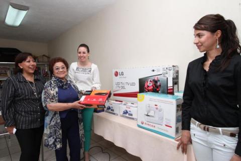 Inaugura MGF casa de día para adultos mayores en Huamantla