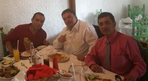 Se reúnen alcaldes petistas