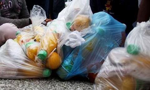 A cambio de una torta y una manzana llevan a alumnos de la UAT al Congreso