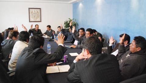 Prevalece la pluralidad en la formación de los consejos y comités en Apizaco