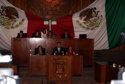 Pide Florentino Domínguez investigación sobre Universidad Popular de Tlaxcala