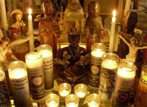 Dirigen al Cescet con el apoyo de un “brujo”