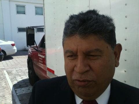 Trabado en el Ejecutivo análisis de notario con mayoría de edad