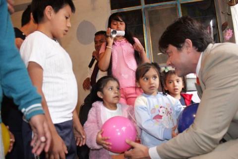 “Ningún juguete pude sustituir un adecuado trabajo legislativo en beneficio de los niños”: Santiago Sesín Maldonado
