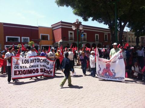 Protestan antorchistas en Tlaxcala por incumplimiento de demandas