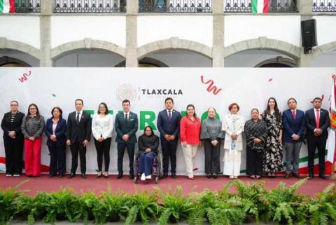 LXV Legislatura conmemoró el Día de la Bandera en el Congreso del Estado