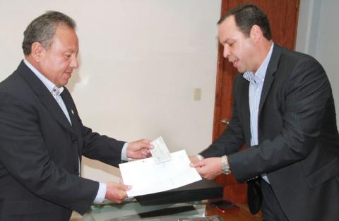 Determina el Ayuntamiento de Apizaco apoyar económicamente a la Cruz Roja