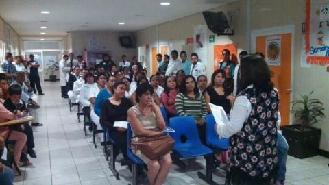 Va Águila por tercera vez al frente del SNTSA; presenta propuestas