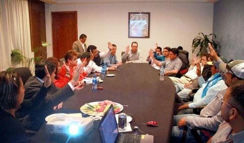 Rescinde el cabildo de Apizaco de los servicios de tres trabajadores