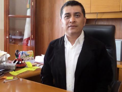 Al 90 % servicio de agua potable en Tetla: Javier Hernández