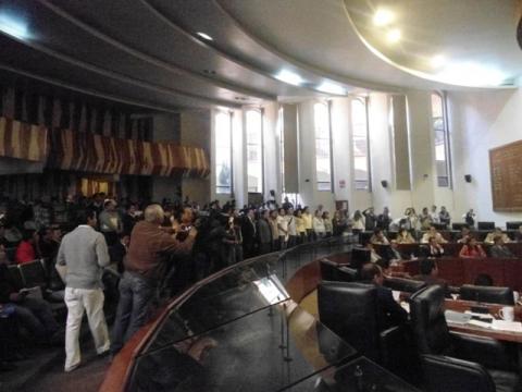 En intento del “albazo” busca el PRI destituir a Sesín Maldonado