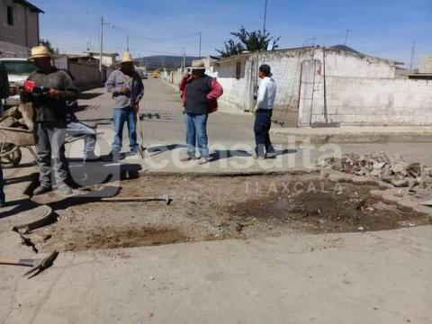 Alcalde pone en marcha programa de bacheo para mejorar las vialidades imagen 2