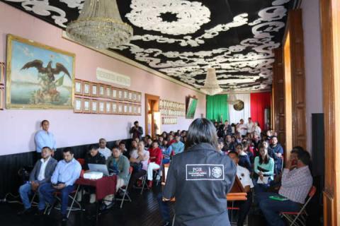 FGR imparte conferencia en Calpulalpan, Tlaxcala imagen 1