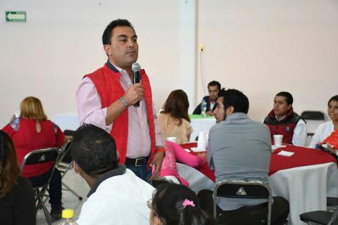 Se suman a Mariano estructuras panistas en el Distrito 01