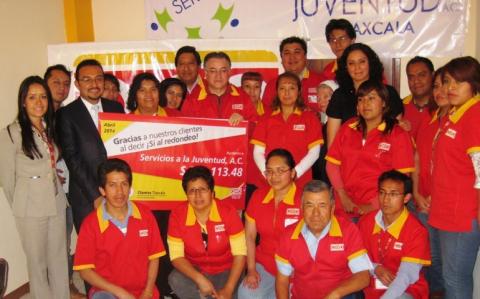 Entregan dinero recaudado por el Programa de Redondeo en OXXO imagen 8
