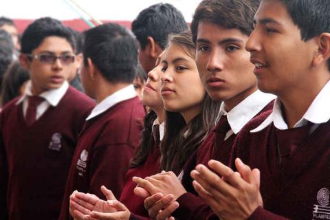 Estudiantes apizaquenses serán beneficiados con el programa movilidad estudiantil